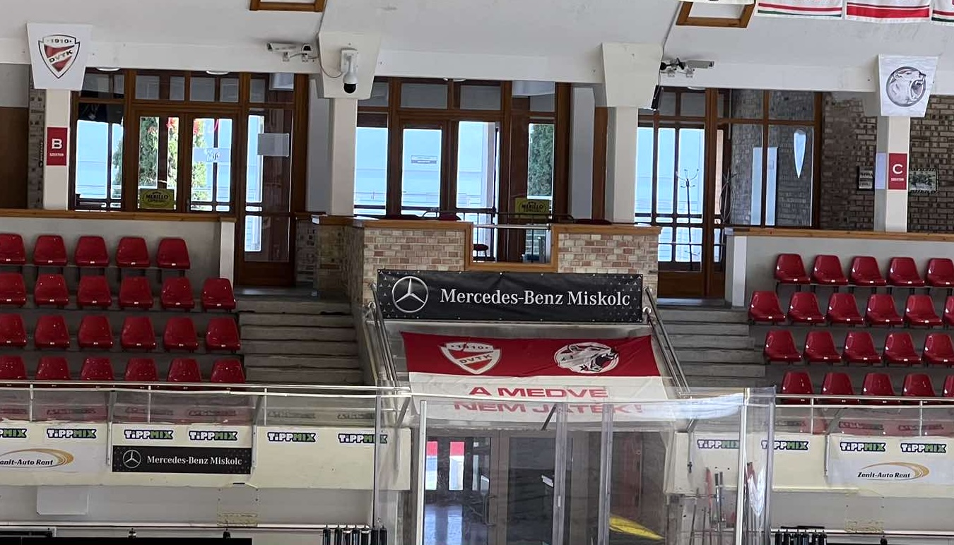 Mercedes-Benz Miskolc jégcsarnok molinó
