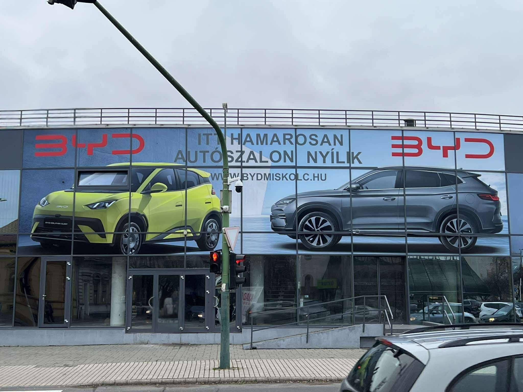 BYD portálfóliázás